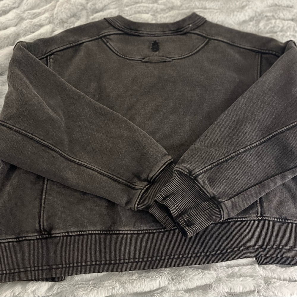 Free People Movement cropped black sweatshirt - Picture 5 of 5
